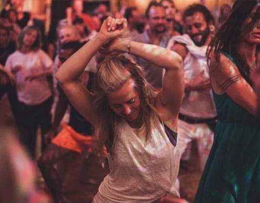 Penobatan Raja Charles Diisi Pesta Seks 7 Jam, Mahkota Bertabur Emas dan Permata Rp 87 Triliun