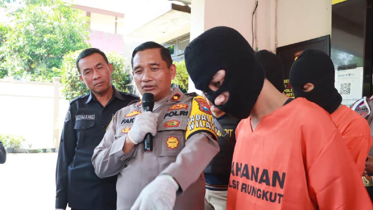 Terpantau CCTV, Tiga Pelaku Begal Motor Sadis Diamankan Polisi