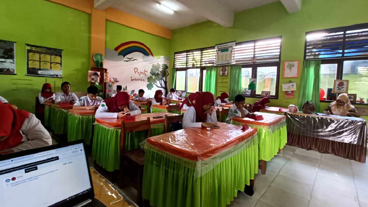 Ujian Tingkat SD Kota Kendari Berbasis Digital - Telisik.id