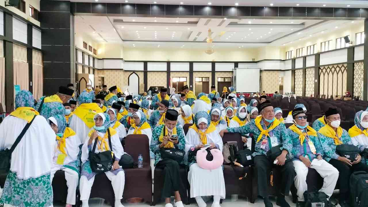 134 Calon Jemaah Haji Asal Konawe Berangkat ke Mekkah