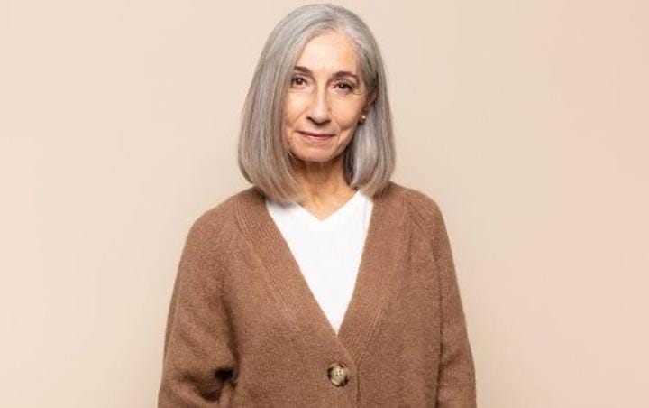 6 Model Rambut yang Cocok Bagi Wanita Beruban