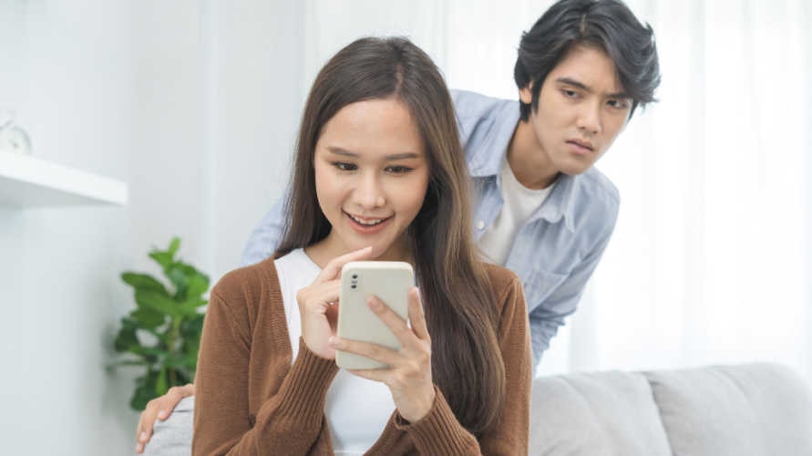 Bukan Karena Seks, Ini Alasan Perempuan Selingkuh