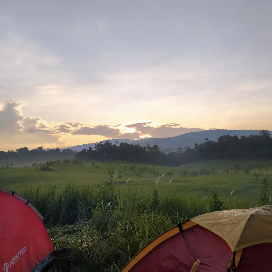 Menyaksikan Keindahan Wisata Alam, Buatan, dan Budaya di Desa Barangka