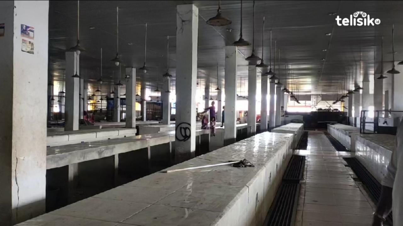 Pedagang Pasar Sentral Wuawua Mengeluh Sepi: Yang Banyak hanya Tikus