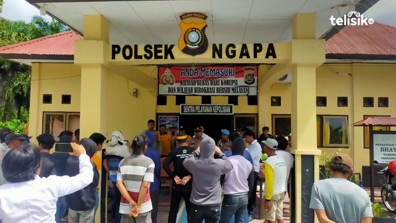 Puluhan Warga Sorona Kolaka Utara Datangi Mapolsek Ngapa Pertanyakan Kasus Penikaman