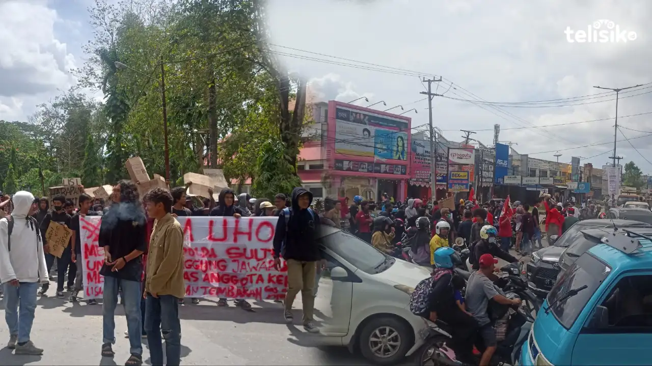 Ratusan Mahasiswa Gelar Aksi, Buntut Penembakan Gas Air Mata di UHO 