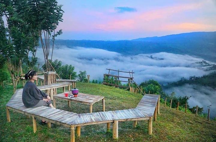 Sederet Keindahan Alam Desa Wisata Sani-Sani Kolaka, Serasa di Atas Awan