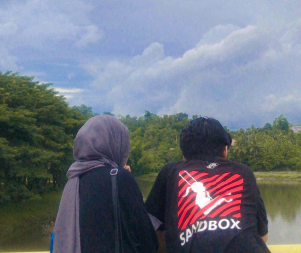 Wanita Ini Pilih Nikah Muda dan Mualaf