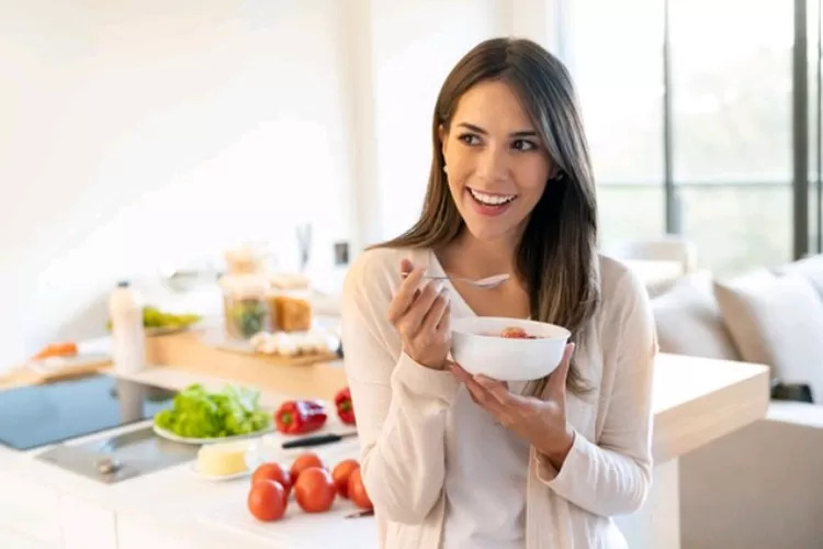 8 Tips Kendalikan Porsi Makanan: Ukuran Piring hingga Tinggi Gelas