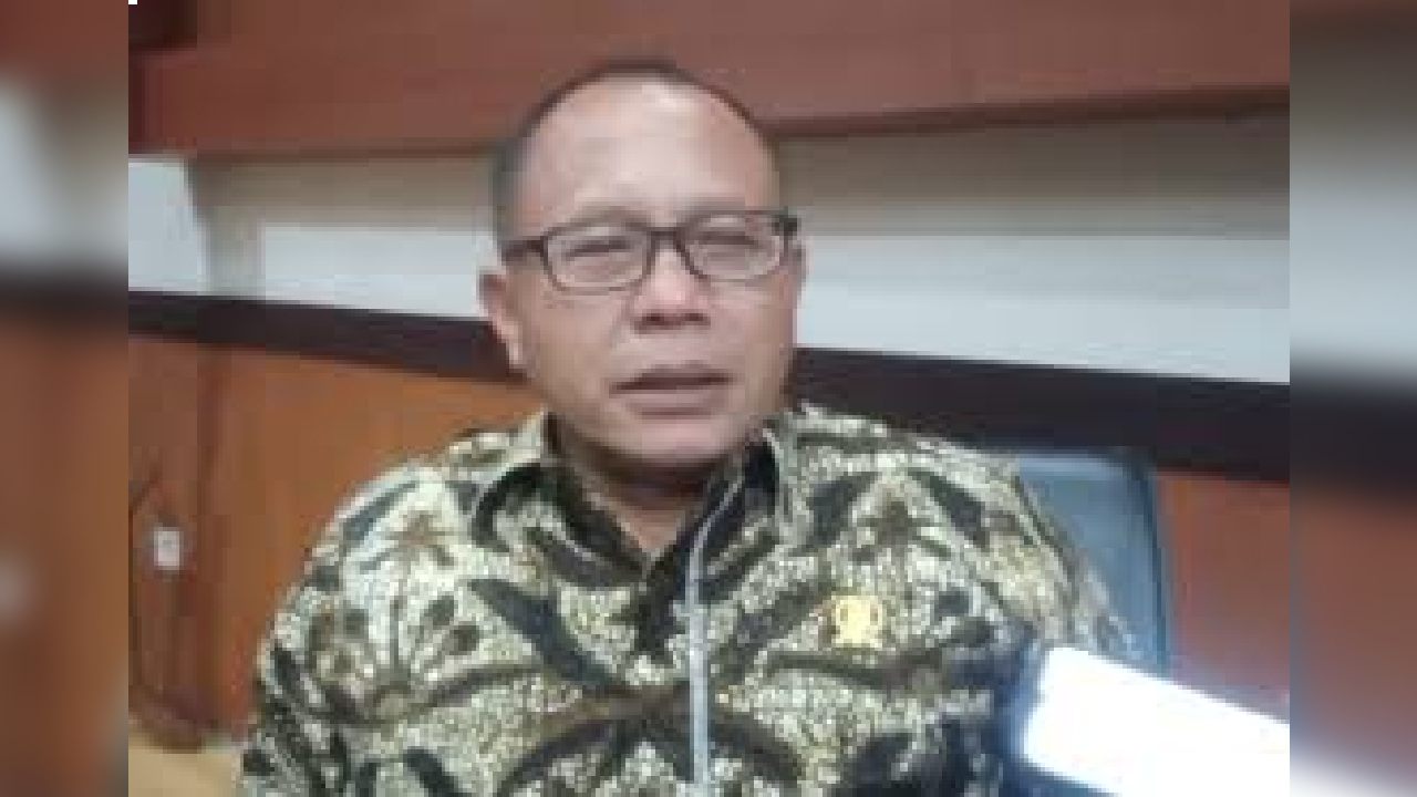 Viral Seragam SMA dan SMK Mahal di Jawa Timur, Program Tistas Gubernur Dinilai Amburadul