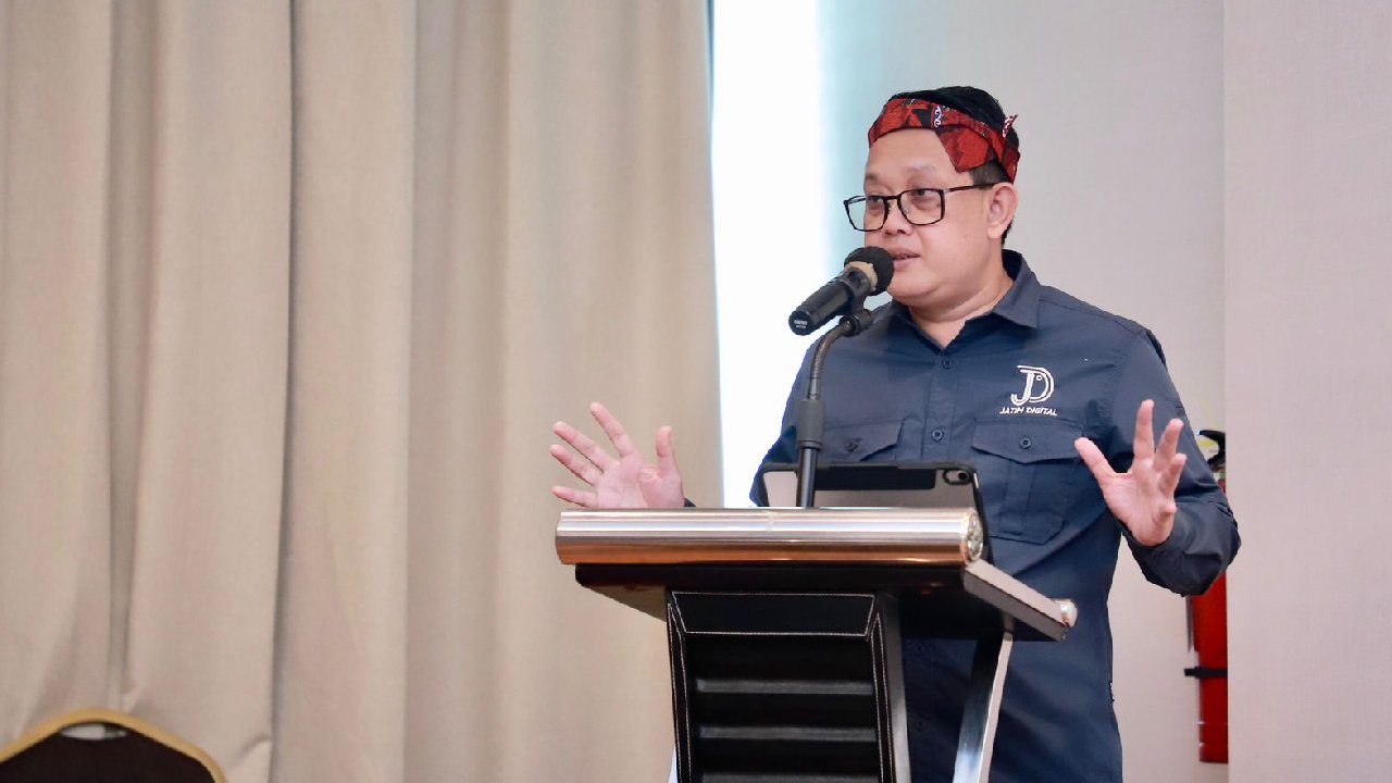 Seragam SMA dan SMK Dijual Mahal, Pemprov Jawa Timur Siap Sanksi ASN Dinas Pendidikan