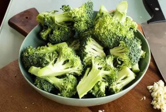 4 Makanan Alami Ini Penghancur Batu Ginjal