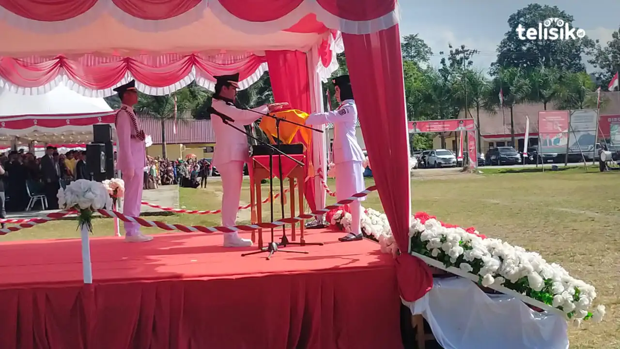 75 Paskibraka Kabupaten Kolaka Timur Sukses Kibarkan Bendera Merah Putih