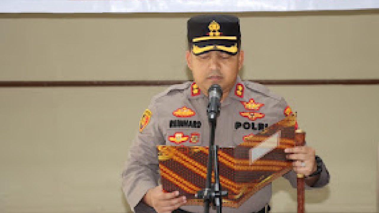 Soal Pukul Anggota, Kapolres Dairi AKBP Renhard Dinilai Layak Dicopot dan Dites Kejiwaan