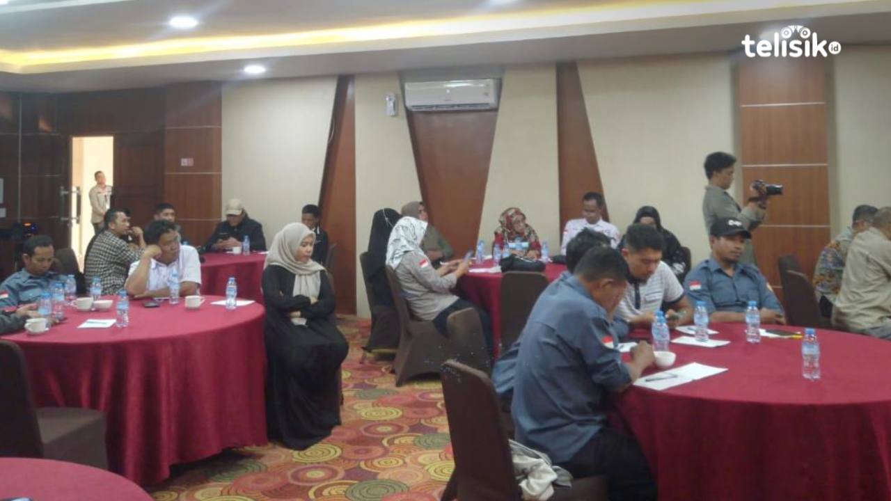 Jelang Pemilu 2024, Bawaslu Kota Kendari Bekali Panwascam