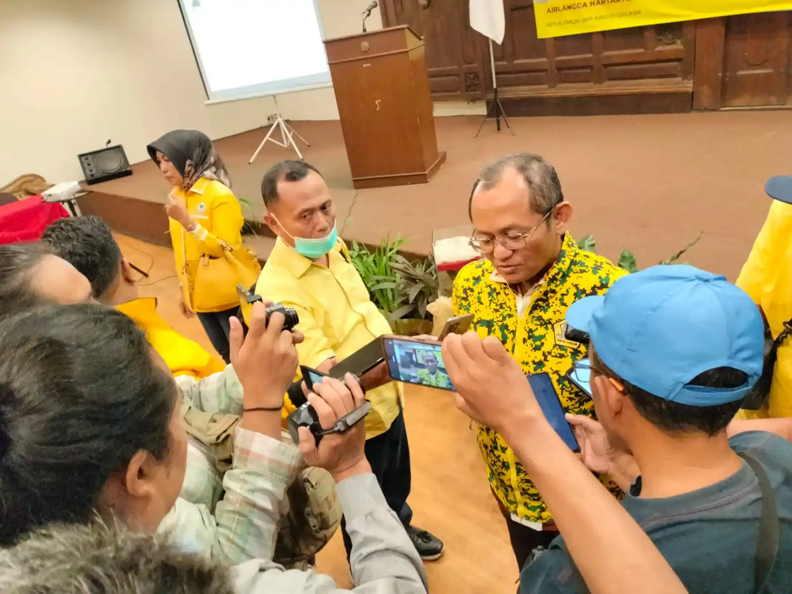 Ranking Teratas, Golkar Jawa Timur Siapkan Khofifah Maju Pilgub 2024