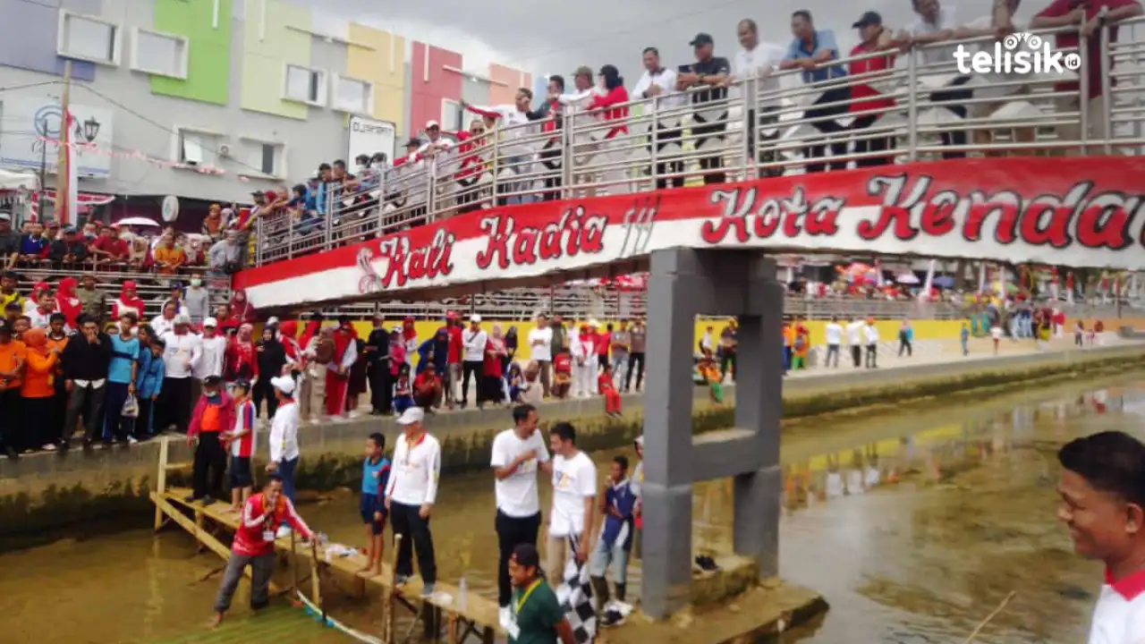 Semarakkan HUT Kemerdekaan RI, Kota Kendari Gelar Lomba Perahu Toktok di Kali Kadia