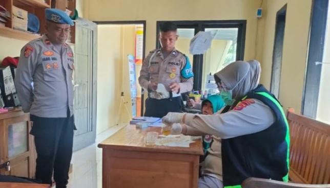 Anggota Propam Polres Buton Mendadak Tes Urine, Ini Hasilnya
