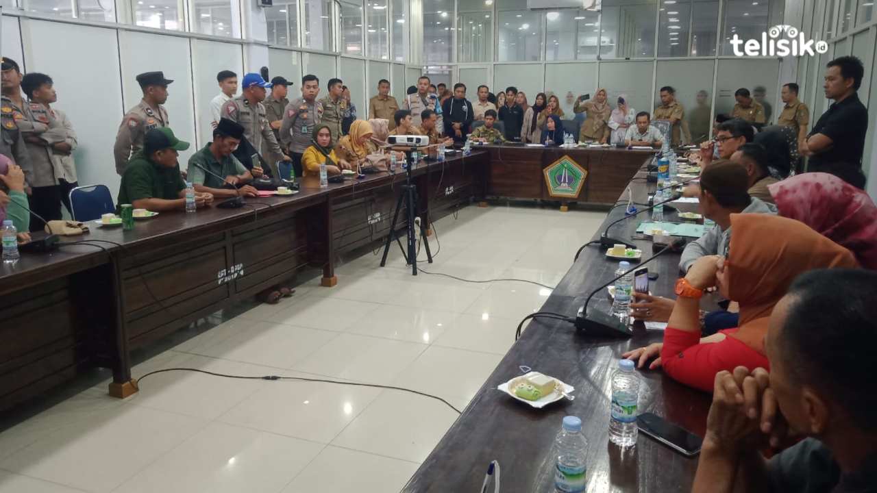 Dewan Kolaka Utara Minta Kades Lelewawo Salurkan Ratusan Juta Dana Kompensasi Tambang ke Warga