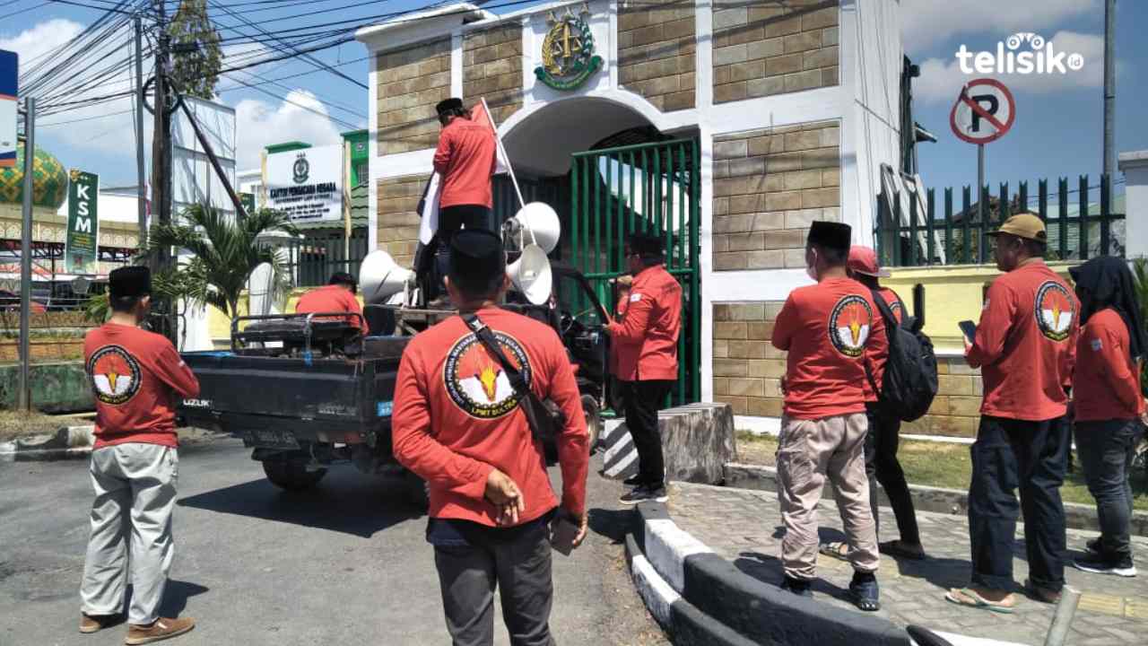 Kejati Sulawesi Tenggara Diminta Tangkap Direktur PT WIN Soal Dugaan Korupsi dan Perusakan Mangrove