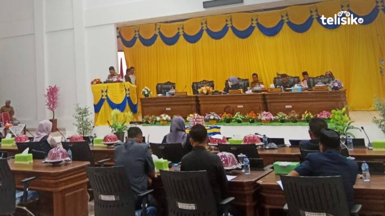 Pj Bupati Buton Ajukan 4 Raperda, DPRD Minta Utamakan Kepentingan Rakyat