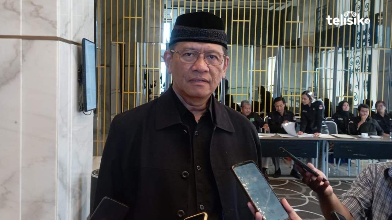 Kerahkan Kapal Perang, KPU Kirim Logistik Pemilu Kawasan Terluar