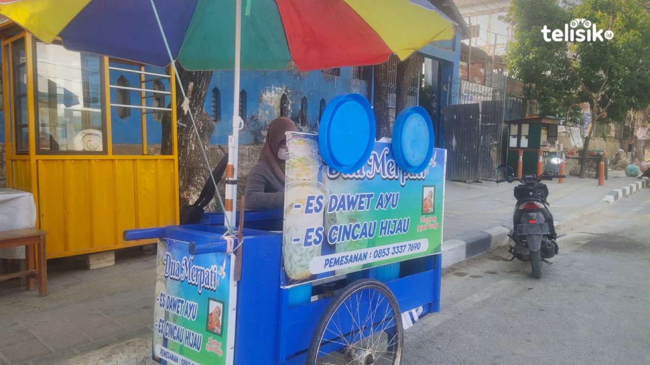 Perjuangan Seorang Pria Merantau di Kendari Jualan Es Dawet Demi Hidupi Keluarga