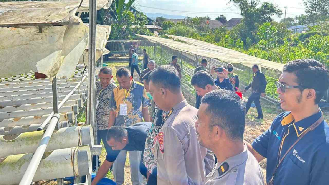 Polda Sulawesi Tenggara Edukasi Personel Persiapan Purna Tugas Kembangkan UMKM Lewat Tanaman Hidroponik