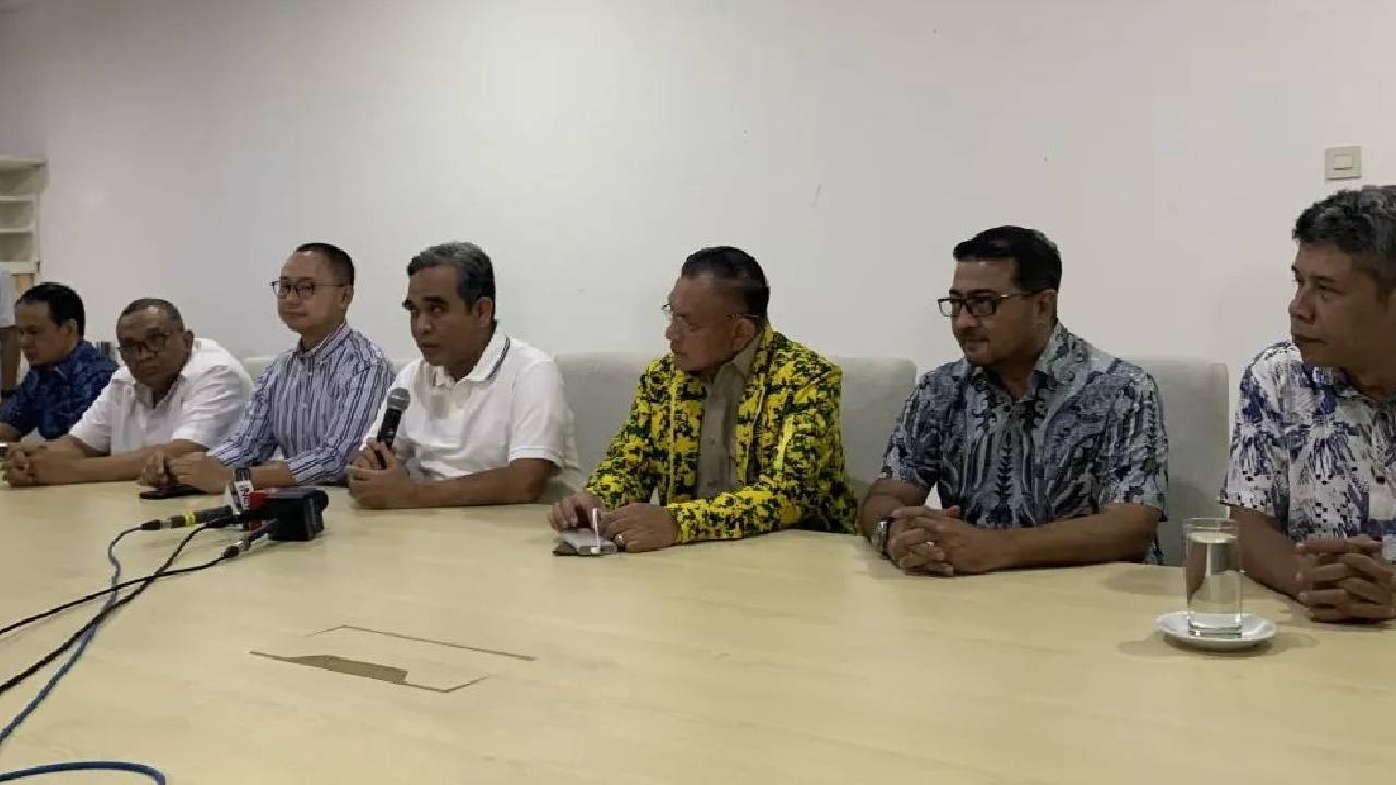 Rekayasa Lalin Sekitar KPU, Prabowo-Gibran Diarak Kirab Budaya untuk Daftar