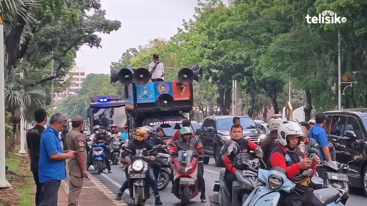 Pemerintah Siapkan Sanksi Kepala Daerah Tak Patuh Aturan Kenaikan UMP dan UMK