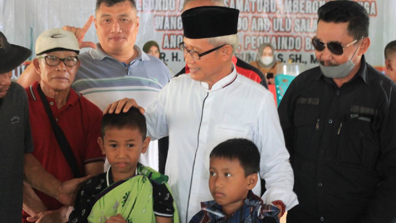 Lukman Abunawas Kunjungi Baksos di Kolono, Sekaligus Dengar Aspirasi Warga