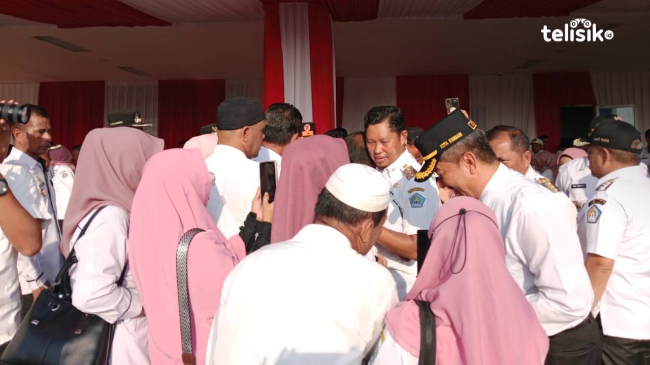 Pamitan Pj Wali Kota Kendari Diwarnai Isak Tangis