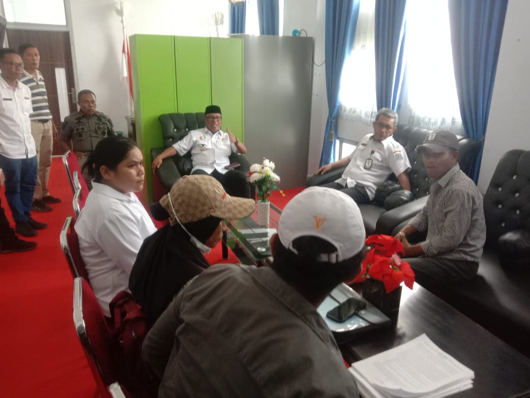 Pj Bupati Muna Barat Buru Terduga Honorer Siluman