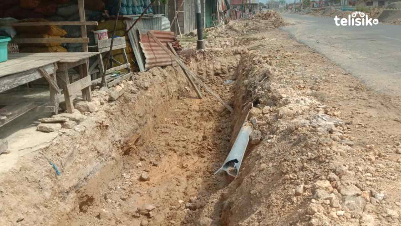 Proyek Jaringan Perpipaan Dana PEN di Muna Dirusak Galian Drainase