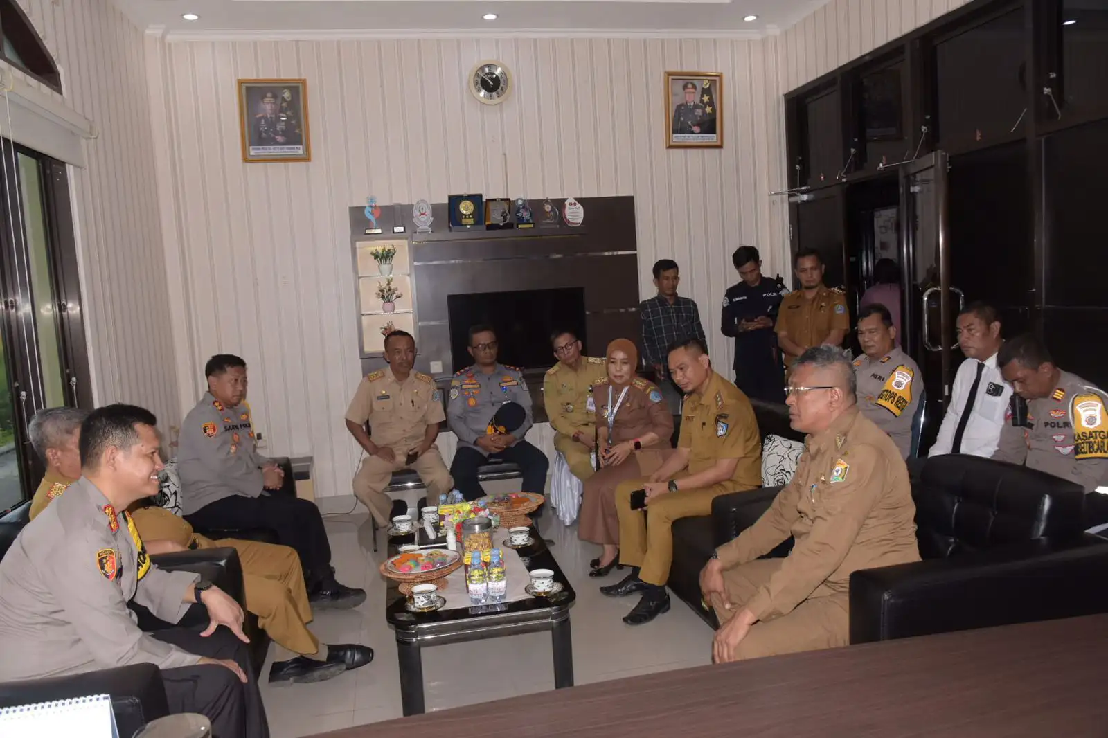 Pj Wali Kota Kendari Bakal Tertibkan Kawasan Trotoar yang Sering Digunakan Berjualan