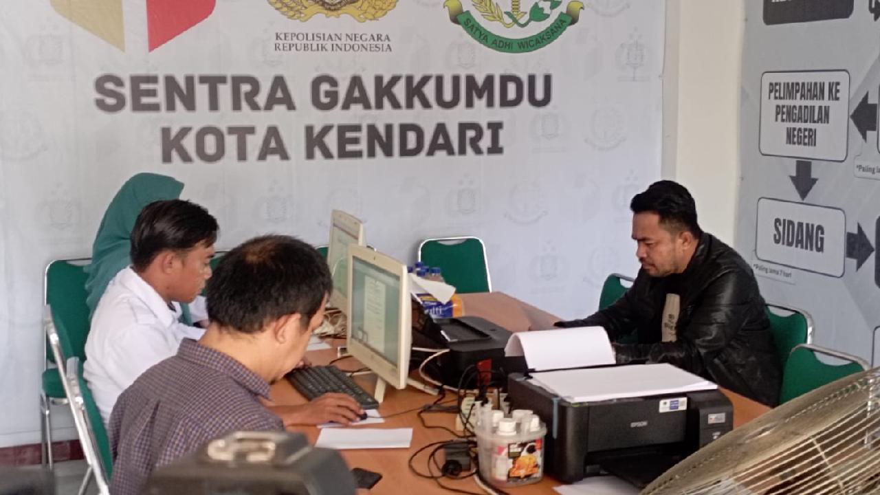 Aduan Warga Soal Bagi-Bagi Minyak, Ini Penjelasan Umar Bonte