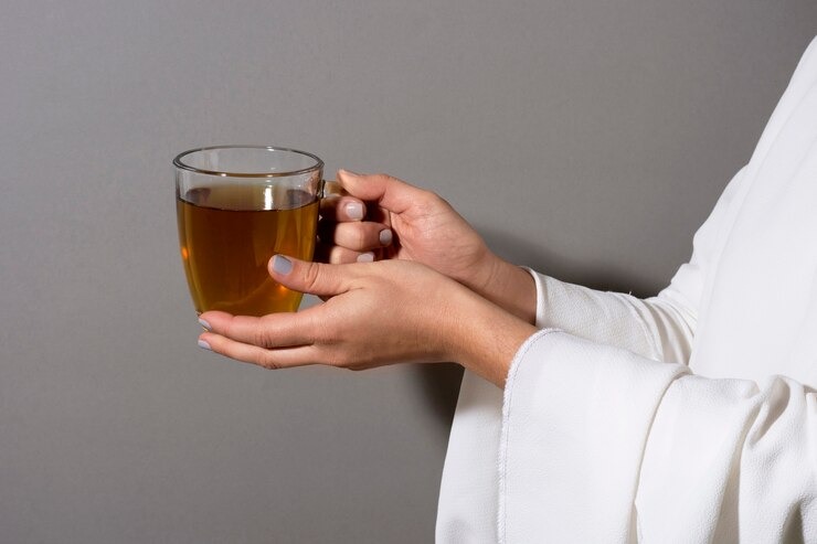 Hindari Minum Teh Saat Sahur, Ini 3 Dampaknya