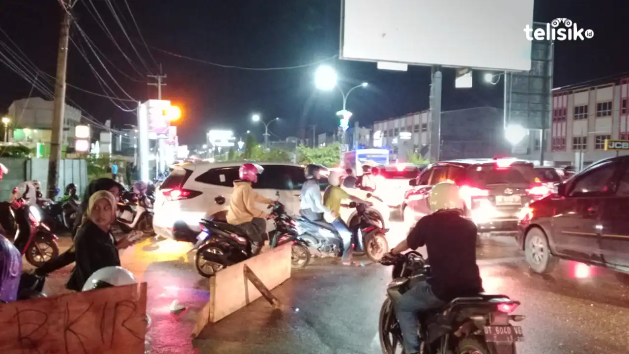 Pertigaan Jalan Brigjen Yoenoes, Antero Hamra, dan The Park, Titik Kemacetan Baru di Kota Kendari