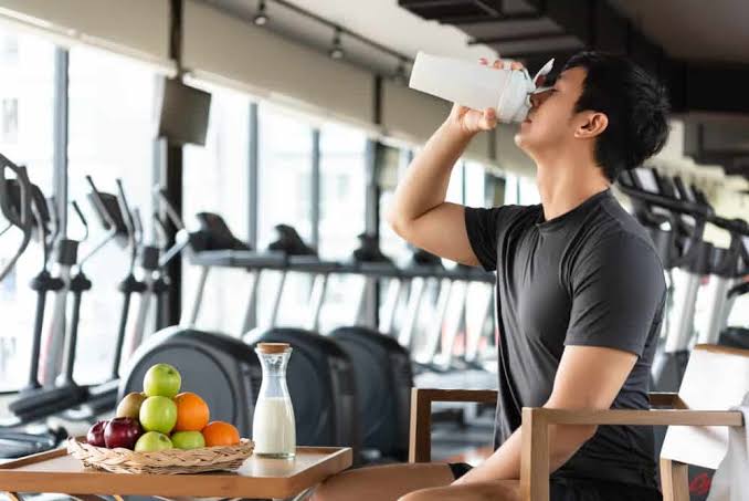 5 Minuman yang Baik Dikonsumsi Setelah Olahraga
