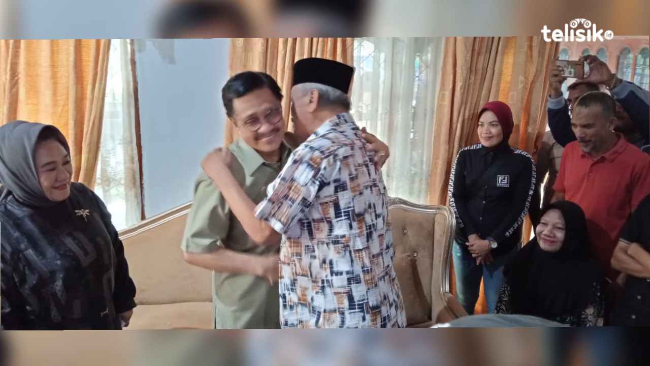 Tiba di Muna, Nur Alam dan Tina Bangun Komunikasi dengan La Ode Rifai Pedansa