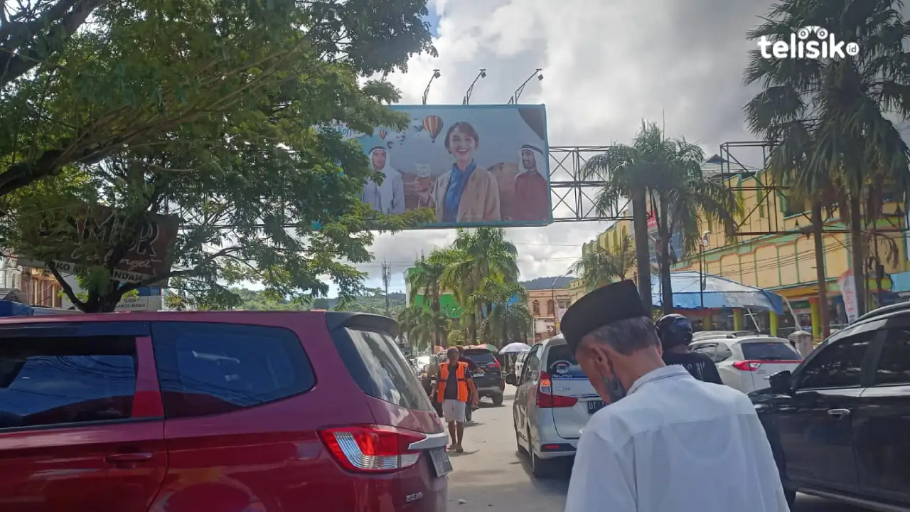 Pemkot Kendari Akan Menata Ratusan Papan Reklame Belum Kantongi Izin