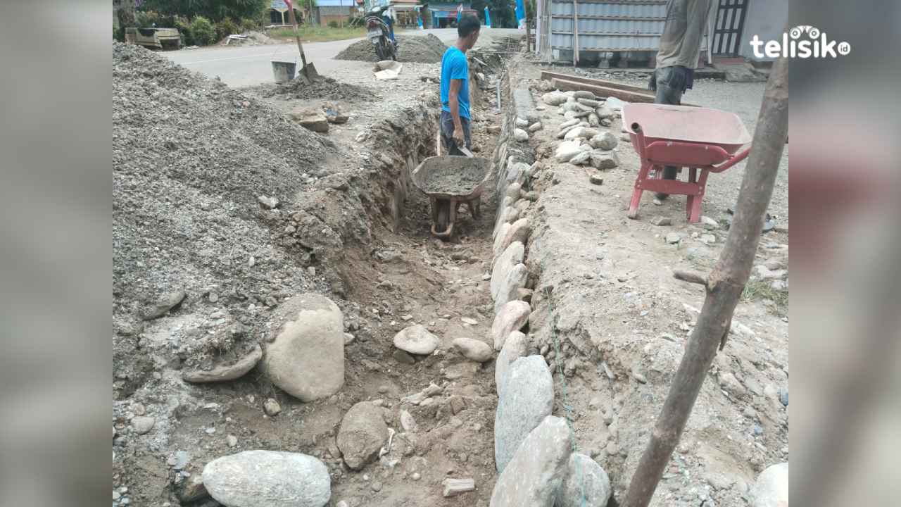 Proyek Drainase Jalan Trans Sulawesi di Kecamatan Tiwu Kolaka Utara Diduga Salahi Bestek