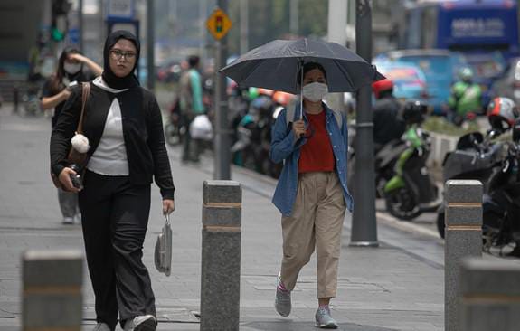 Cuaca Panas Ekstrem di Tanah Air Bak 'Terpanggang' Belum Mereda, Ini Prediksi Awal Hujan