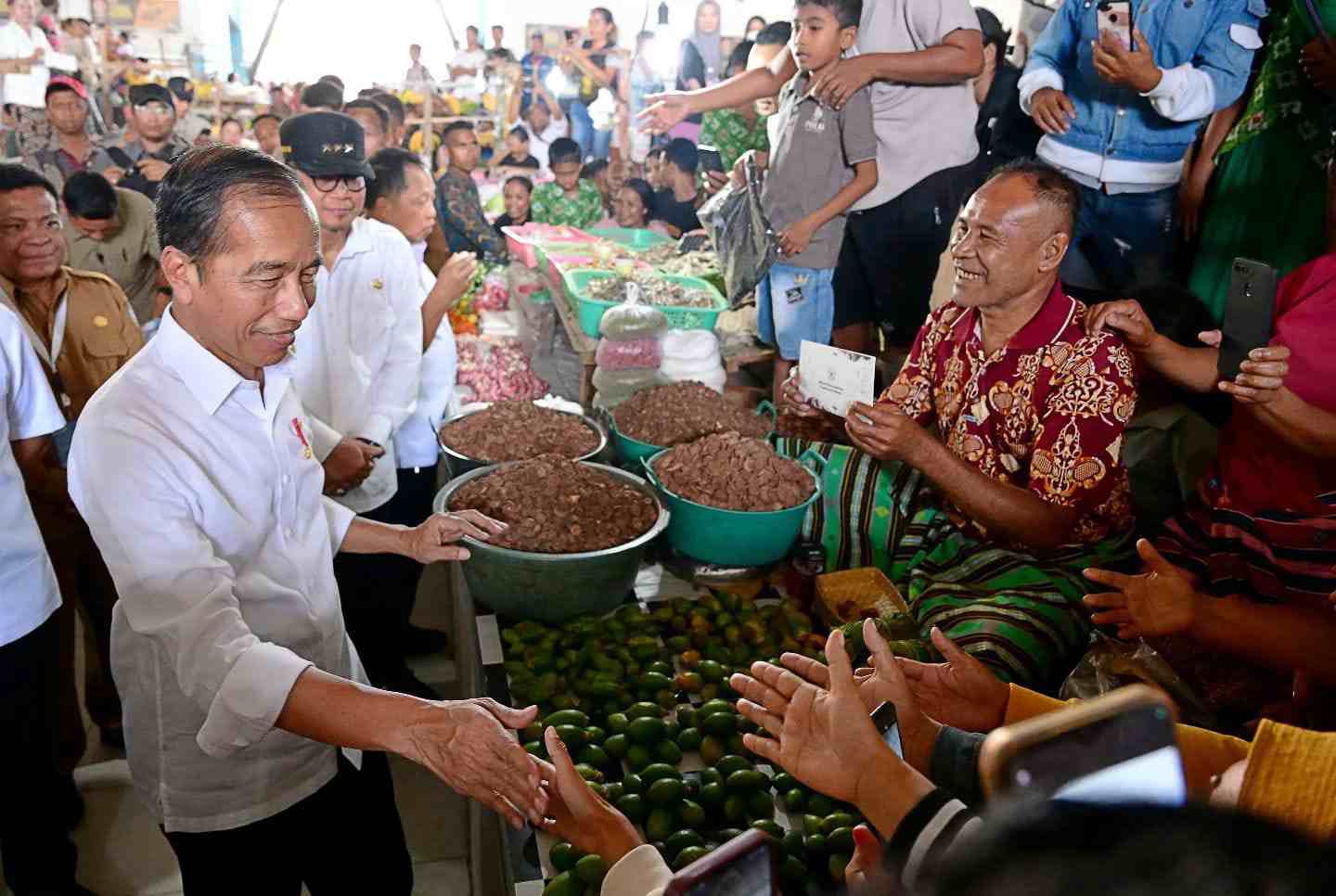 Jokowi Bakal Tak Hadiri Pelantikan Prabowo-Gibran, Pilih Pulang Tidur di Kampung Halaman