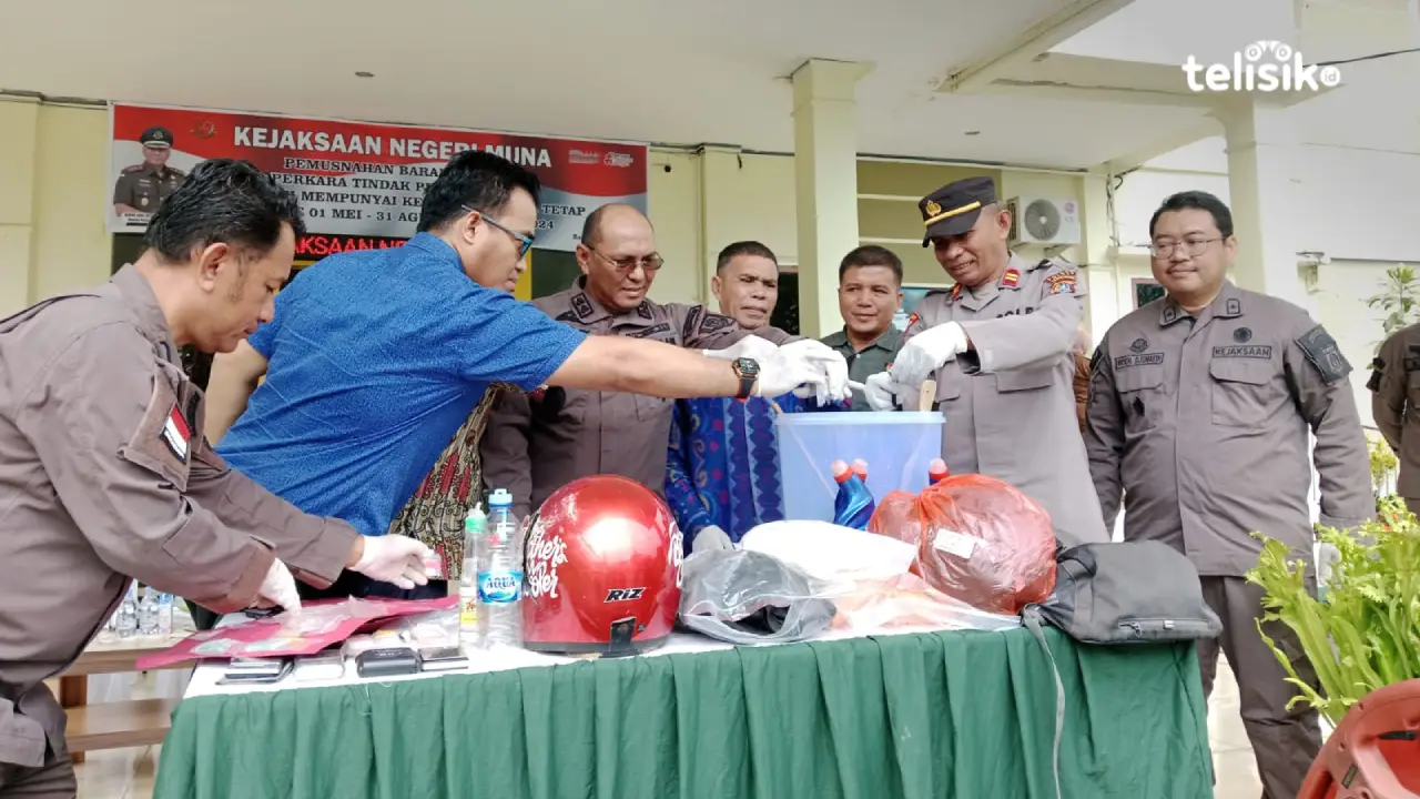 Kejari Muna Musnahkan Barang Bukti 34 Perkara Pidum, Didominasi Narkoba