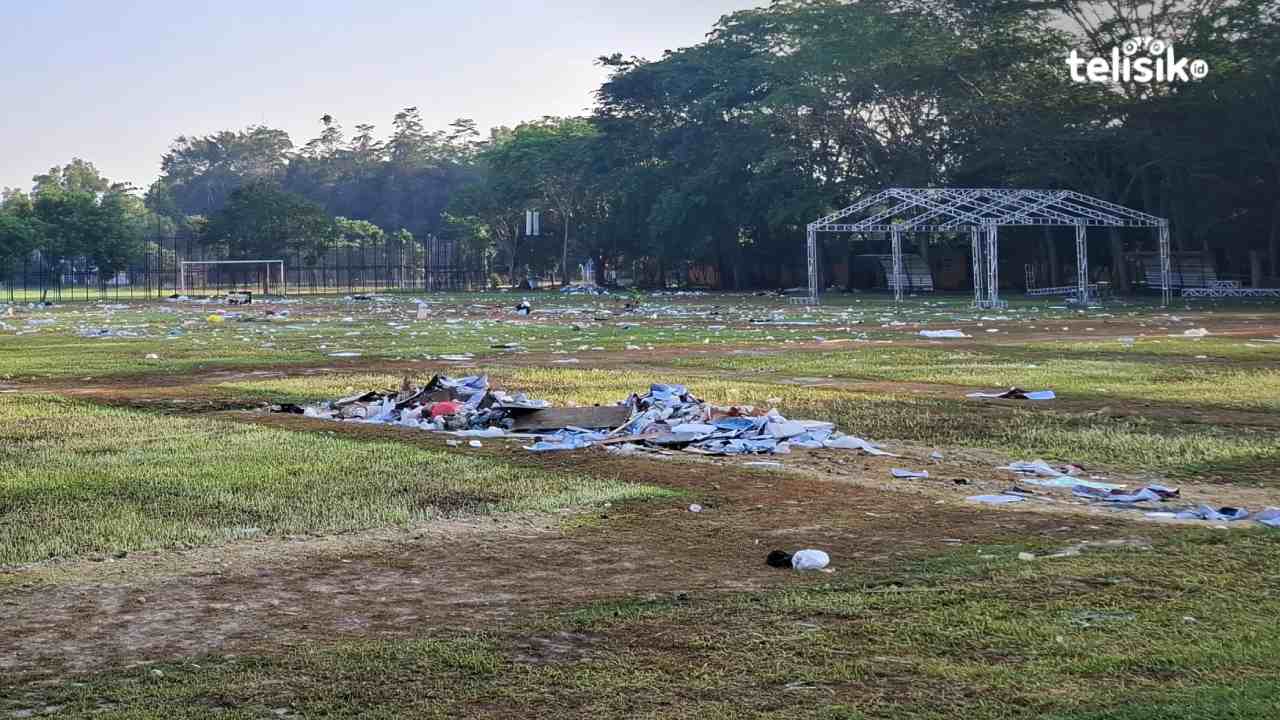Sampah Berserakan Pasca Pekan KMI Expo XV 2024 di UHO Kendari