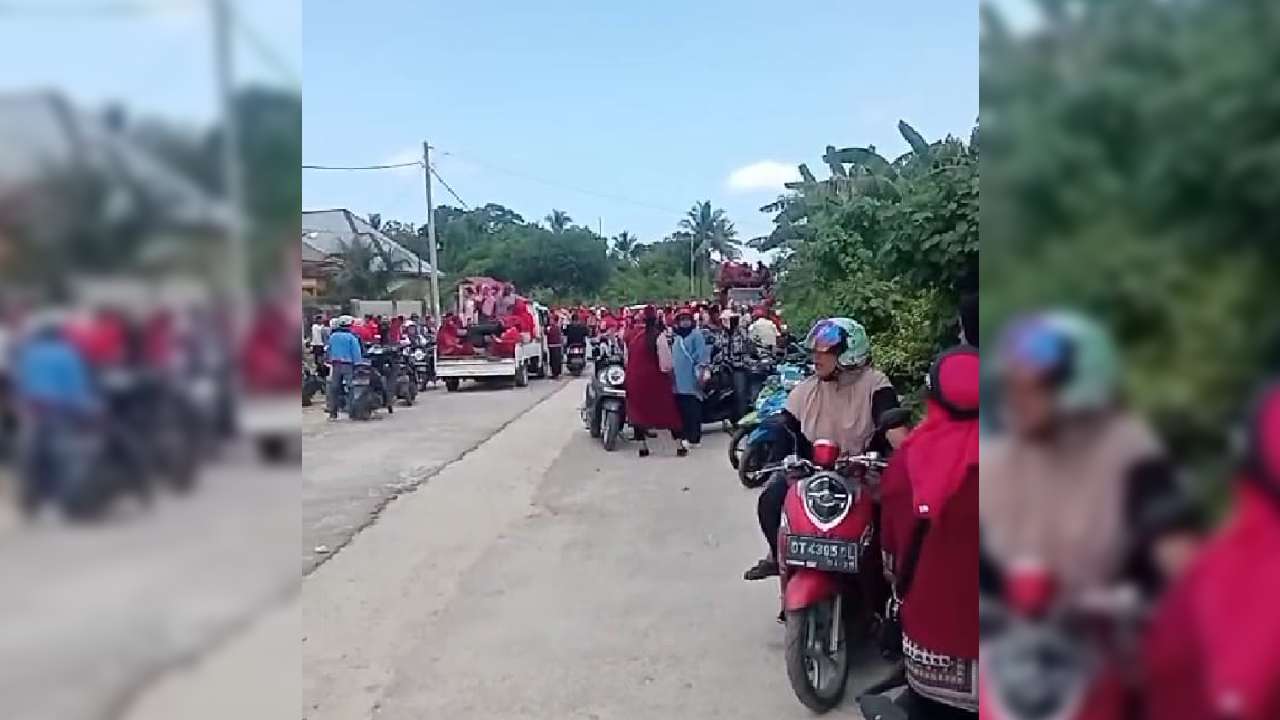 Dapat Info dari Medsos Menang Pilkada Wakatobi, Pendukung Haliana-Sofia Wualo Lakukan Konvoi