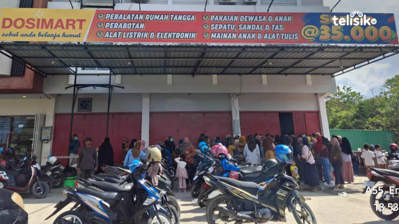 Viral Toko Baru di Kendari Diserbu Warga, Antrean Panjang Terjadi di Depan Pintu Masuk