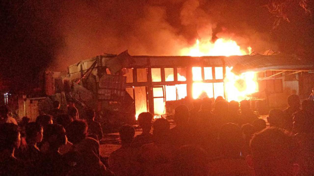 Pasar Pelelangan Kebakaran Diduga Akibat Korsleting Listrik, Kerugian Capai 250 Juta Rupiah