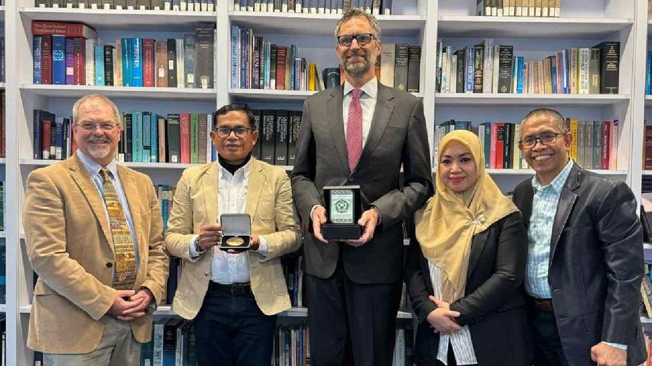 Rektor IAIN Kendari Bahas Kerjasama Akademik dengan Hartford University